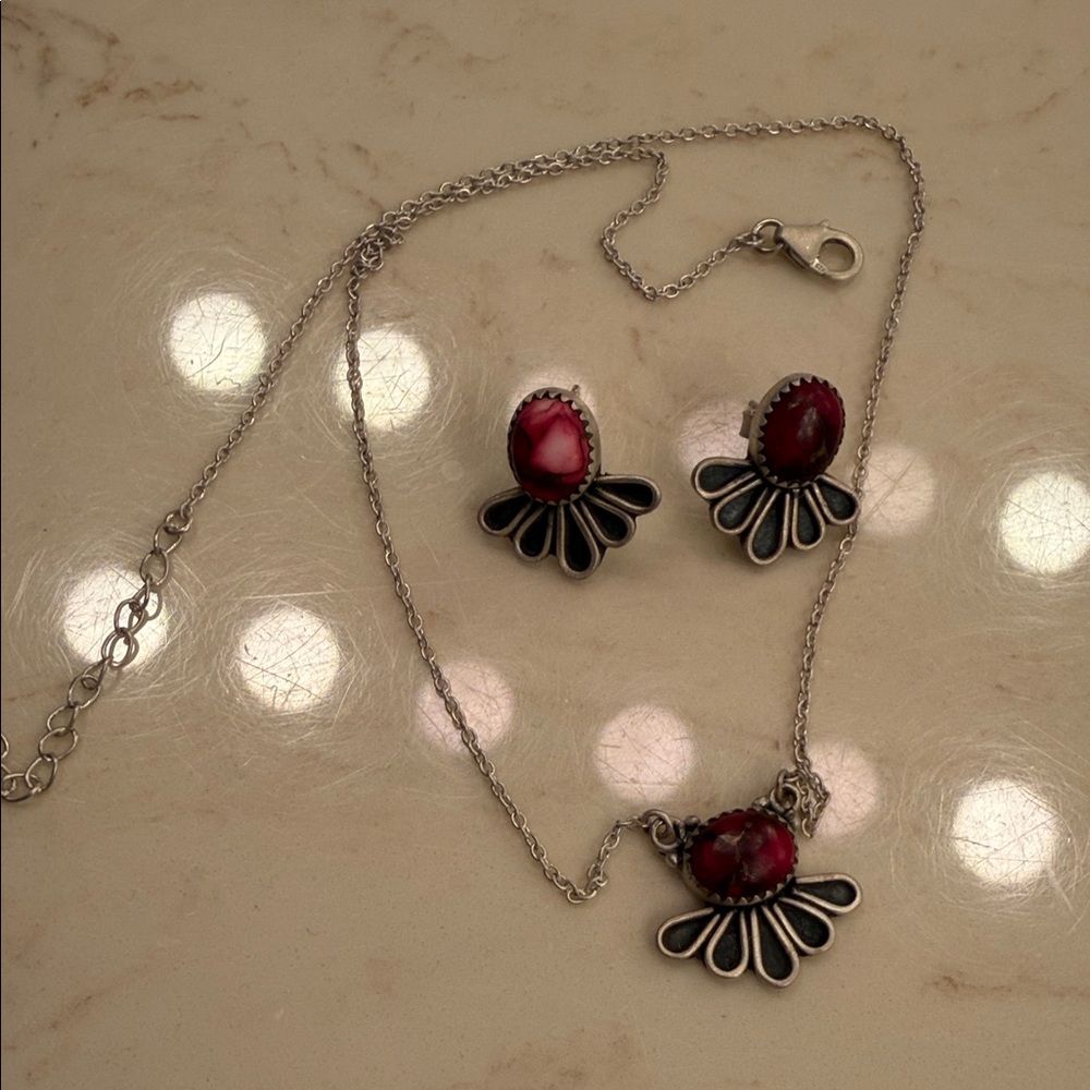NWOT Sterling-Style Dahlia Rose Stone Fan Necklace & Earring Set